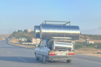 Nakliye kamyonu gibi otomobil