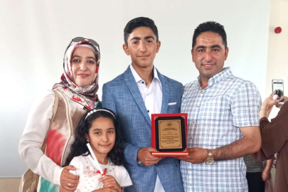 GAZİANTEPLİ DEPREMZEDE ENES’TEN GURUR TABLOSU