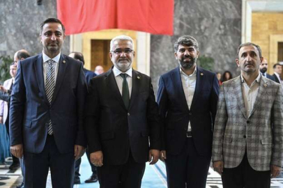 HÜDA PAR'lı vekillerden depremzedelere anlamlı destek