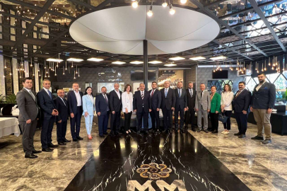 İŞTE YENİ YÖNETİM