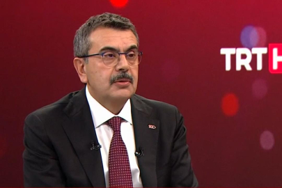Bakan açıkladı; okullar ne zaman açılıyor?