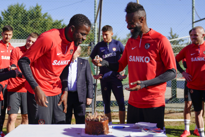Gaziantep FK'da Djilobodji'ye sürpriz doğum günü