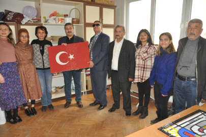 GÖR-BİR Derneği'nin Sanatsal Mozaik Sergisi Büyük Beğeni Topladı