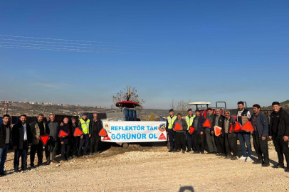 Jandarma'dan traktör sürücülerine güvenli tarım eğitimi