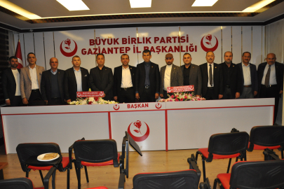 BBP ŞAHİNBEY MUHTAR ADAYLARI ROZET TAKTI
