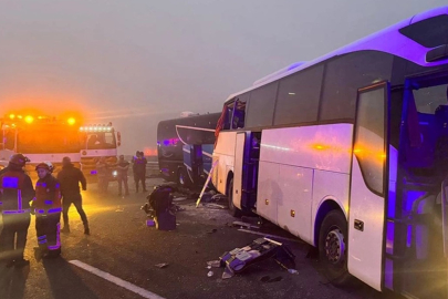 Zincirleme Trafik Kazası! 7 araç birbirine girdi: 10 ölü, 59 yaralı