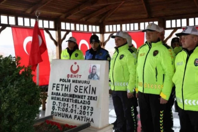 Şehit Polis Fethi Sekin Kabri Başında Anıldı