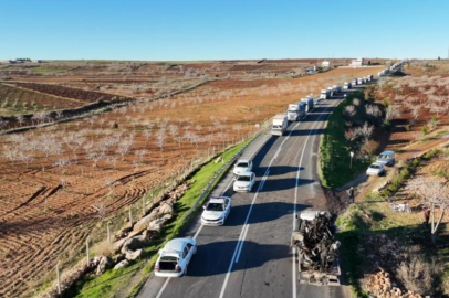 Gaziantep yolunda  tırlar kafa kafaya çarpıştı: 2 ölü