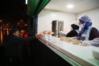 Gaziantep Büyükşehir'den günlük 15 bin kişi'ye çorba ikramı