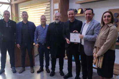 Reslen Eroğlu’na GTK Üyelik Belgesi 