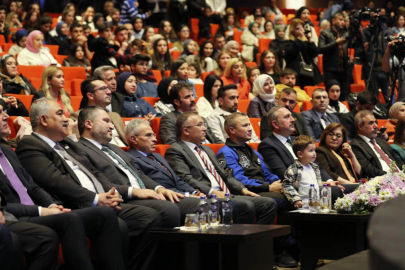 Türkiye 5’inci nesil savaş uçağını geliştirebilen, üretebilen ve gökyüzüyle buluşturabilen sayılı ülkelerden