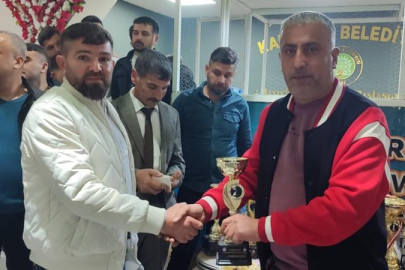 Türkiye'nin en güzel güvercinleri Karkamış'ta görücüye çıktı