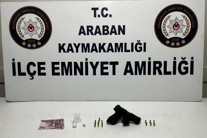 Gaziantep’te kovalamaca sonucu uyuşturucu ve silah ele geçirildi