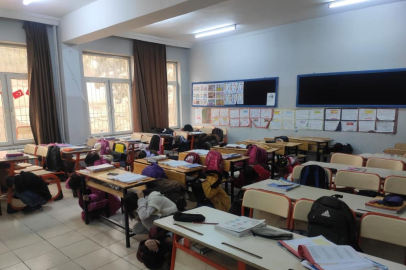 Okullarda deprem tatbikatı yapıldı