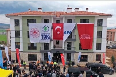 Nurdağı'nda tamamlanan konutlar sahiplerine teslim ediliyor