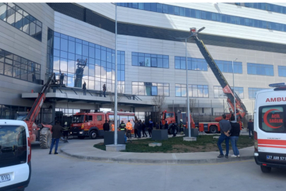 Gaziantep Şehir Hastanesi’nde yangın paniği!