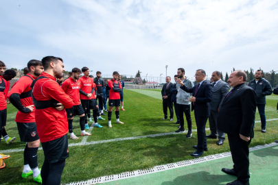 Gaziantep FK'ya Vali Çeber morali