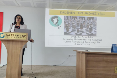 Kadının toplumdaki yeri Kent Konseyi'nde anlatıldı! Pro. Dr. Ayşe Balat sunum yaptı
