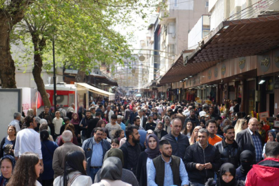 Gaziantep'te çarşı pazarda bayram yoğunluğu