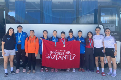 Engelli Sporcular Yüzme Şampiyonasında performanslarıyla göz doldurdu
