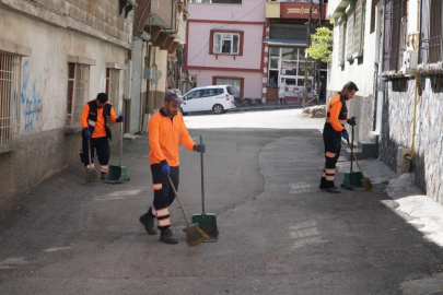 Temiz bir Şehitkamil için 7/24 çalışma yürütülüyor