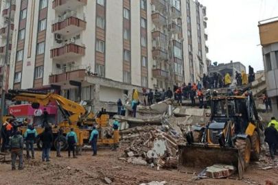 Depremde 51 kişinin öldüğü Furkan Apartmanı ile ilgili davada 3 sanığa tahliye
