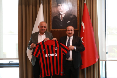 Gaziantep FK Başkanı Memik Yılmaz'dan TFF'nin belirlediği seçim tarihine destek