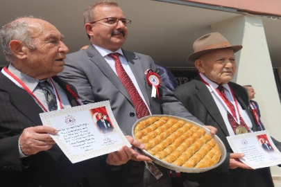 Gaziantep Lisesi Mezunları Baklava gününde buluşuyor
