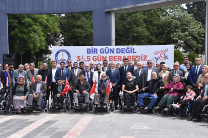Gaziantep'te 103 engelliye akülü ve manuel tekerlekli sandalye dağıtıldı