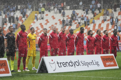 Süper Lig'de alt sıralarda kazan kaynıyor