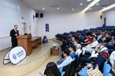 “Küresel ve Bölgesel Ticaret Hatları Değişiminde Türkiye nerede” konferansı yapıldı