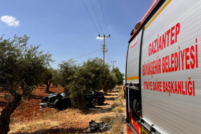 Otomobil ile hafif ticari araç çarpıştı: 2 ölü, 3 yaralı