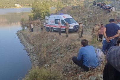Gölette kaybolan gencin cesedi 5 saat sonra bulundu