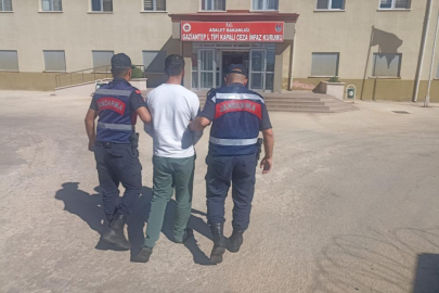 27 yıl hapisle aranan uyuşturucu taciri jandarmadan kaçamadı