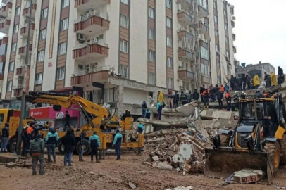 Depremde 51 kişinin öldüğü Furkan Apartmanı davasında karar çıktı, adliyede ortalık karıştı
