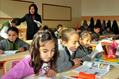 Millî Eğitim Bakanlığı’ndan depremzede velilere müjdeli haber: Öğrenciler ücretsiz!