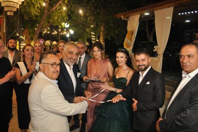 Muhteşem nişan töreni! Teke ailesinin mutlu günü