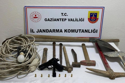Gaziantep'te kaçak kazı yapan 4 şüpheli yakalandı
