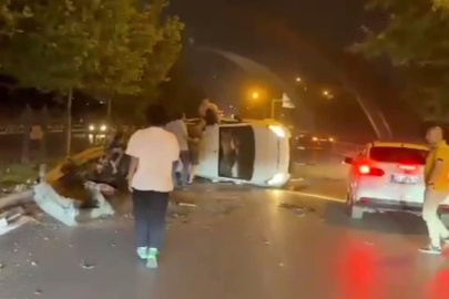 Gaziantep'te çarpışan iki araçtan biri yan yattı: 7 yaralı