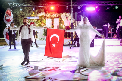 Savurkaç ve Tekeli ailesinin mutlu günü 