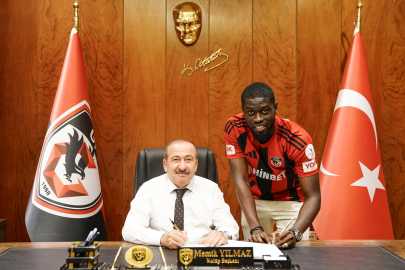 Gaziantep FK'da Ndiaye ve Lungoyi  heyecanı