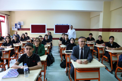 Şahin’den okulun ilk günü öğretmen ve öğrencilere indirim müjdesi