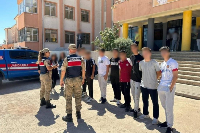 Gaziantep'te jandarma okul önü ve çevresinde kamp kurdu! Göz açtırılmıyor