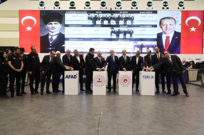 Yapımı tamamlanan 24 bin 812 konutun kura çekimi AFAD'da gerçekleştirildi