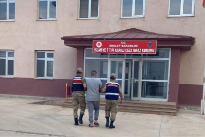 Gaziantep’te göçmen kaçakçılığı organizatörüne suçüstü