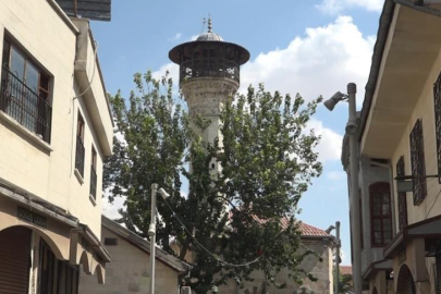 Deprem sonrası ibadete kapatılan Kozluca Camii yeniden cemaatine kavuştu