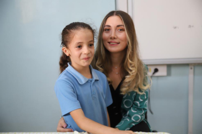 İşitme cihazı 7 yaşındaki Ecrin'i başarıya ulaştırdı