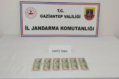 Kalpazanlık yapan şahsa jandarmadan suçüstü