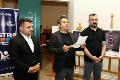 GAÜN’de kozmik denemeler sergisi açıldı
