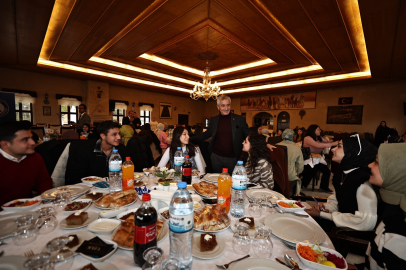 Tahmazoğlu, Gaziantepli öğrencilerle buluştu!